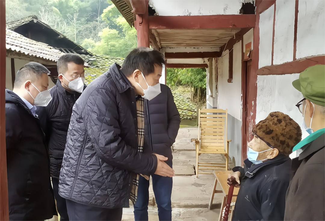 四川省k1体育集团党委书记、、董事长任丁率队赴嘉陵区开展帮扶事情