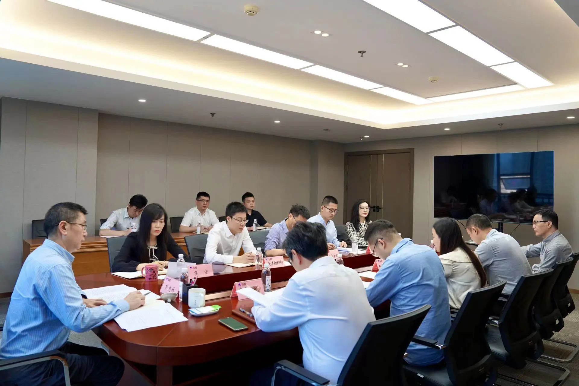 adf5ba52-ad8a-432b-8021-8de456d69bfa