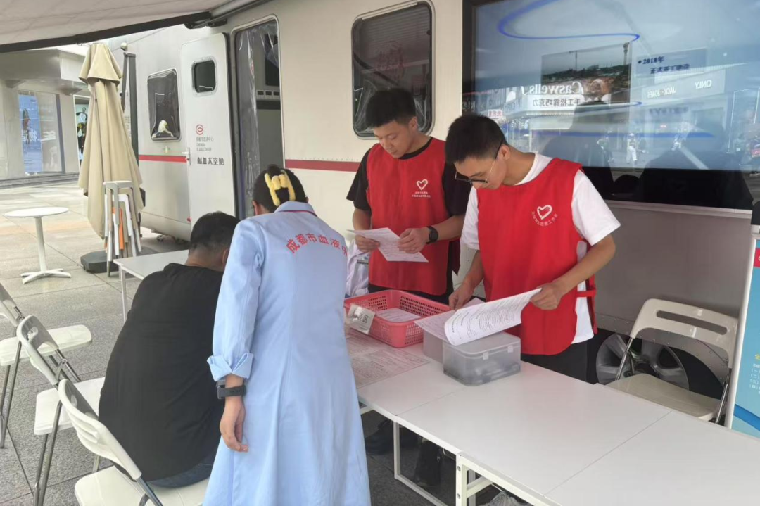 e94cf596-7145-4c23-8c49-36069e22ba96