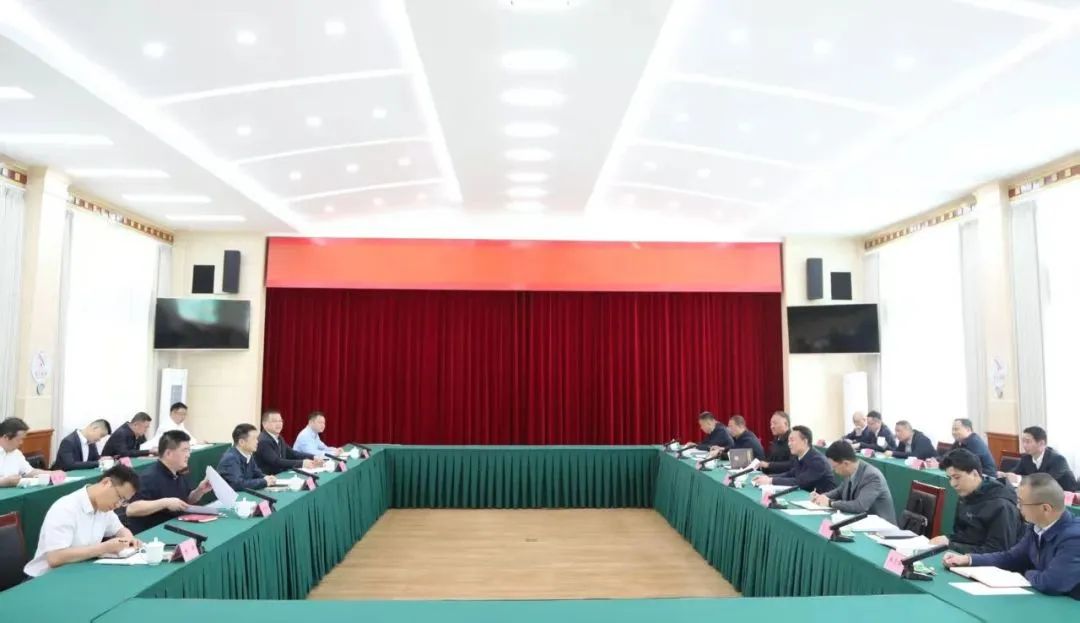 省k1体育集团与甘孜州举行座谈交流会